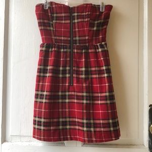 Red black and beige strapless plaid dress
